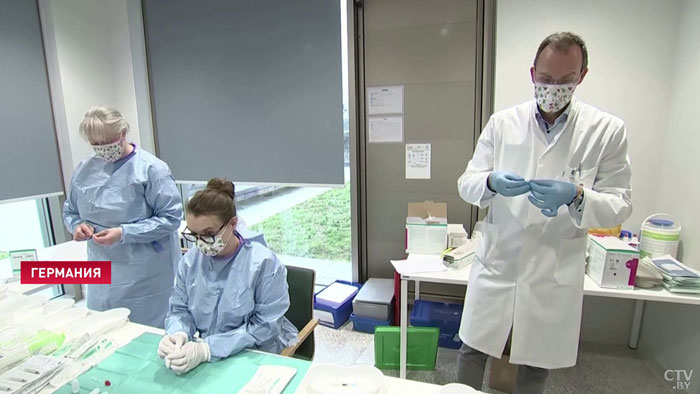 8 человек по ошибке получили пятикратную дозу вакцины от коронавируса. Это произошло в доме престарелых-7
