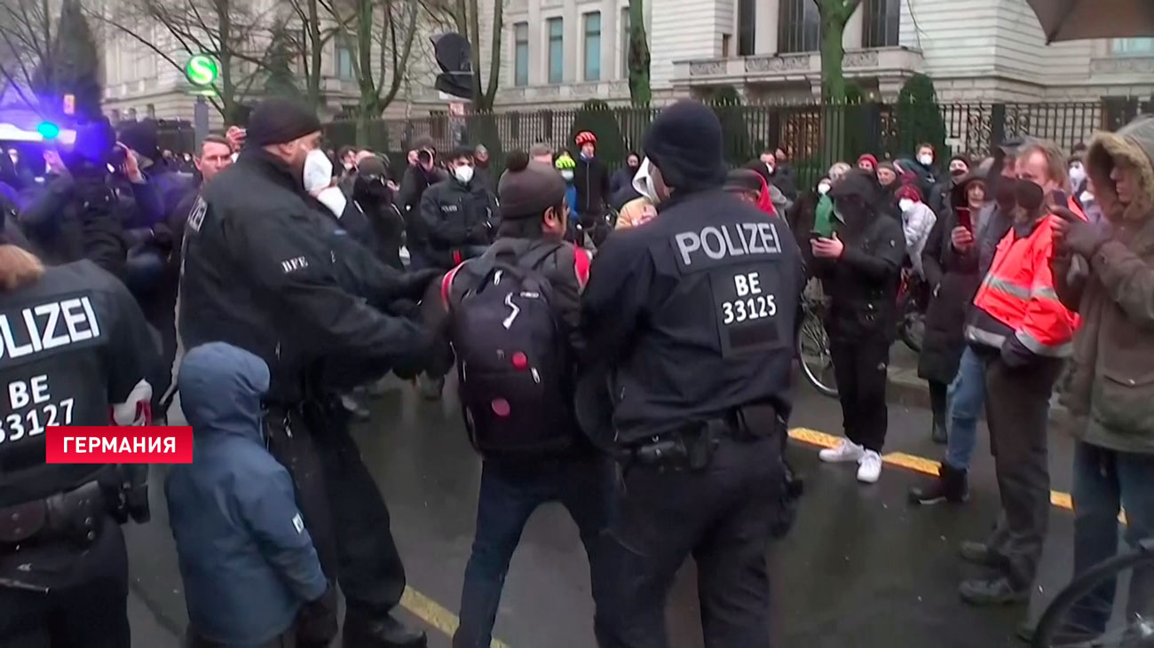 В Германии прошли очередные акции протеста против обязательной вакцинации