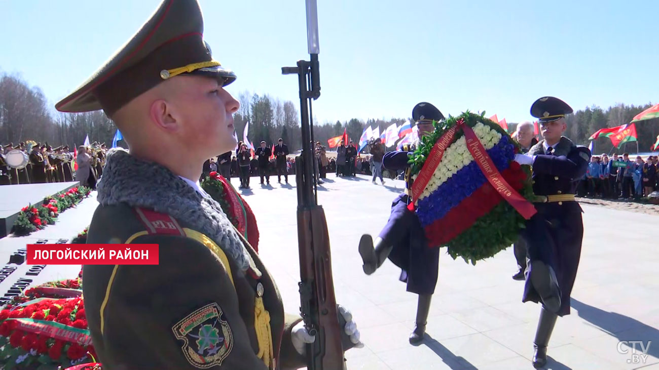 Сергеенко в Хатыни: казалось бы, мы уничтожили фашизм в 45-м, но, оказывается, его зёрна есть и сегодня-1