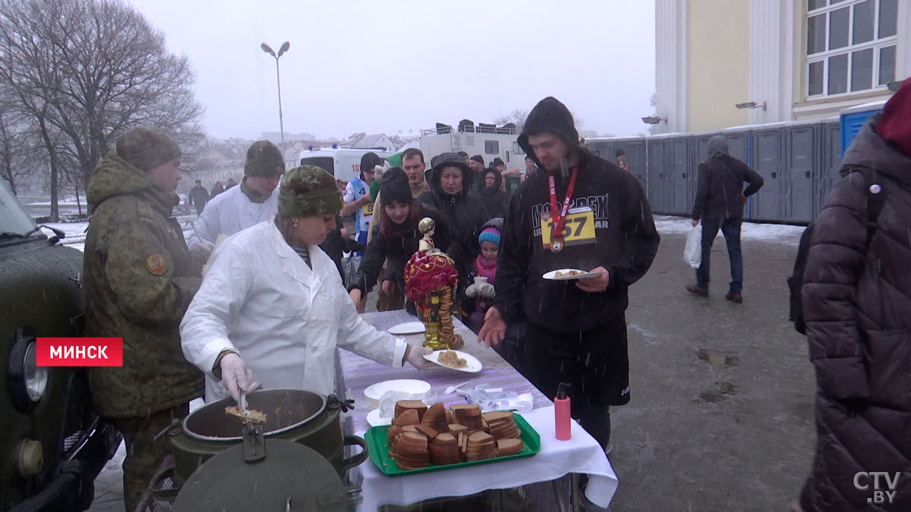 Более 400 человек приняли участие в массовом мужском забеге в Минске-16