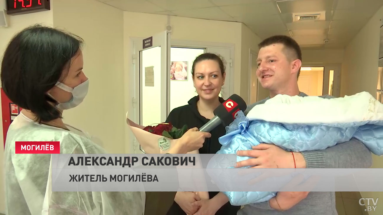 «У нас в семье теперь уже три Тельца». В Могилёве майский беби-бум, познакомились со счастливыми родителями