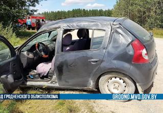 В Островецком районе перевернулась Dacia, погибла пассажирка 