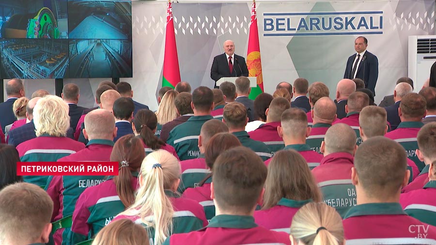 Александр Лукашенко: мы переживаем непростое время, но вы должны понимать, что нас нигде не ждут-4