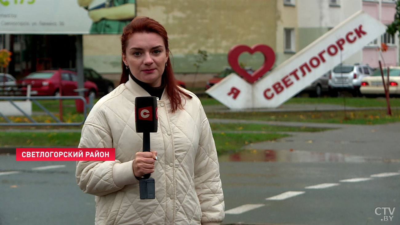 «Не бойтесь, обращайтесь, и нам помогут». За что жители Светлогорского района благодарят Кочанову?-19