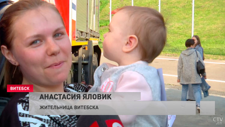 Забег в ползунках прошёл в Витебске. Посмотрите, как выбирали самого быстрого карапуза-10 Забег в ползунках прошёл в Витебске. Посмотрите, как выбирали самого быстрого карапуза-10