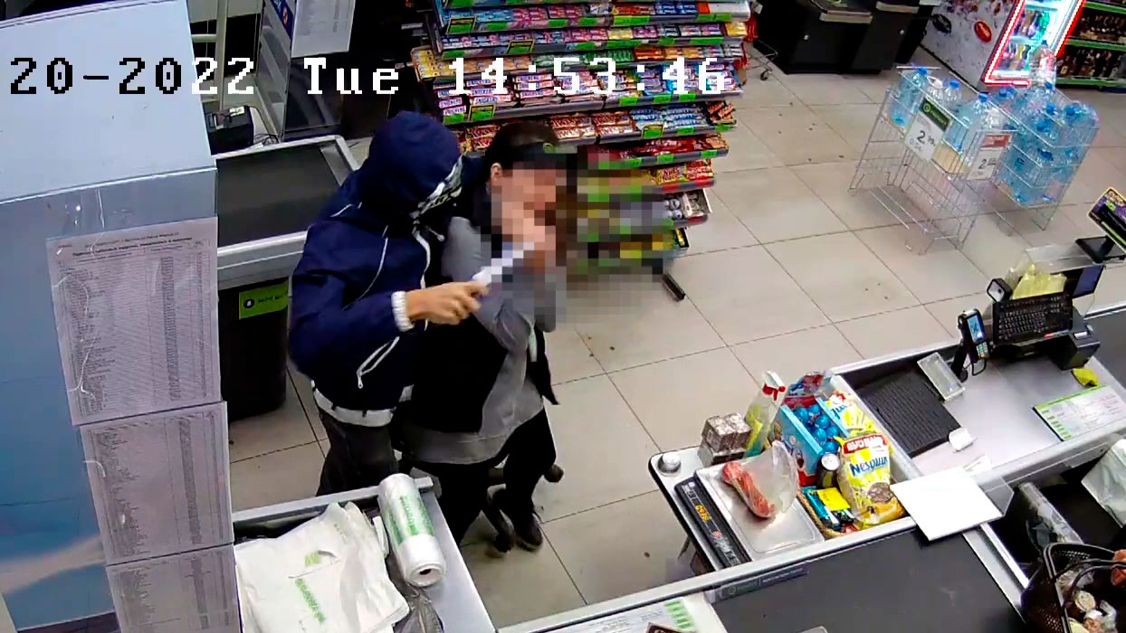 В Витебске задержали мужчину, который пытался ограбить магазин и напал на кассира с ножом
