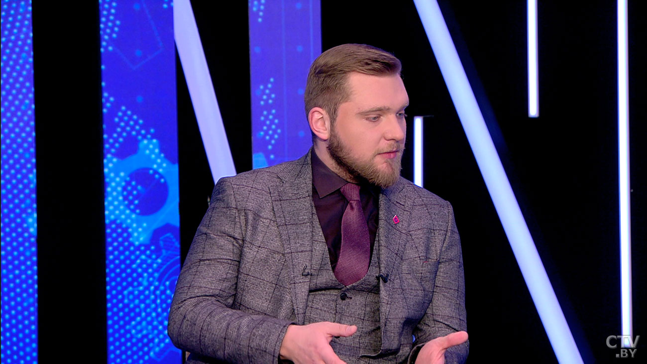 «Этот комик оказался в роли политиков, над которыми он смеялся». Вадим Гигин о президенте Зеленском и ожиданиях от ВНС-7 «Этот комик оказался в роли политиков, над которыми он смеялся». Вадим Гигин о президенте Зеленском и ожиданиях от ВНС-7