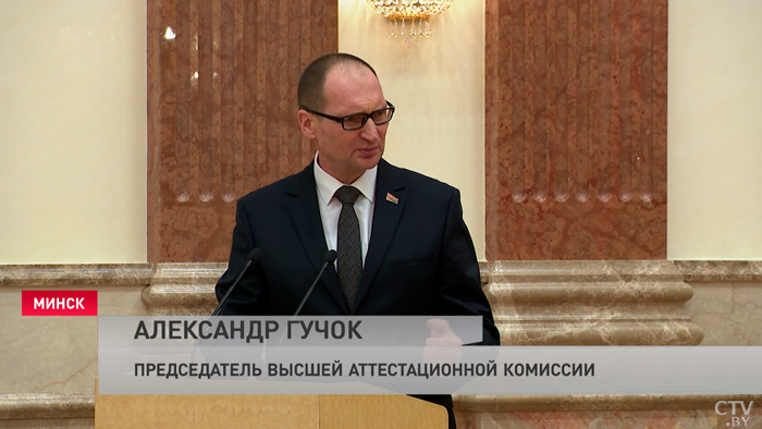 «Говорят, меньше стало кандидатов, докторов». Лукашенко задал ряд вопросов председателю ВАК-7