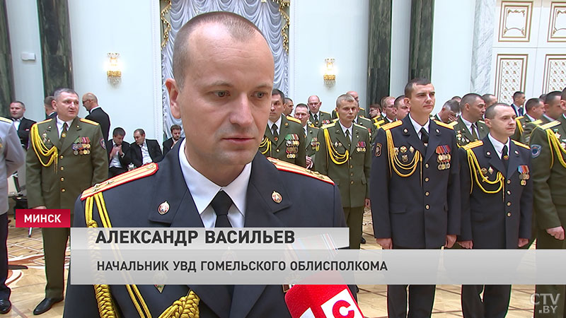 Александр Лукашенко: «Белорусский народ очень ценит и уважает всех, кто по зову сердца выбирает профессию служить своей стране»-12