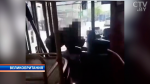 Мужчина с ножом набросился на пассажиров автобуса в Лондоне