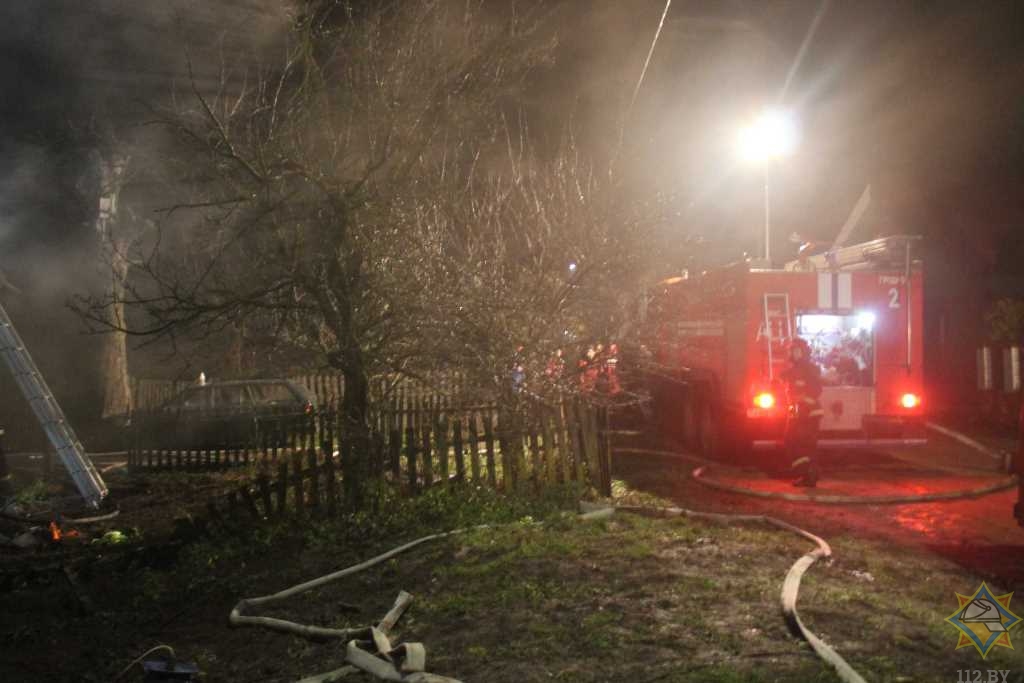 На пожаре в деревне под Гродно погибли четыре человека-10