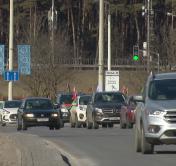 Маршрут в виде восьмёрки. В Минске прошёл патриотичный автопробег в честь 8 Марта