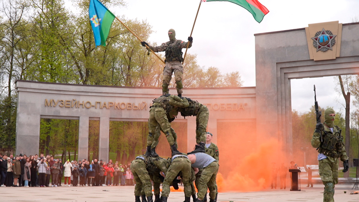 В Минске началась отправка призывников в соединения и воинские части Вооружённых Сил Беларуси