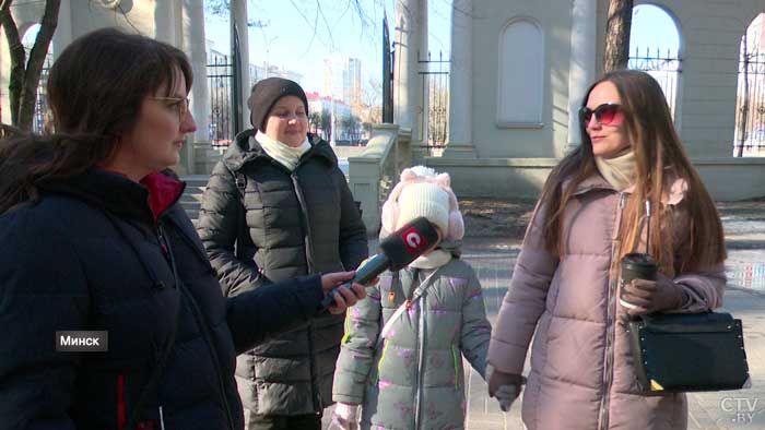 Людей полно в ТЦ, ресторанах, кафе. Как минчане проводят весенние выходные?-13