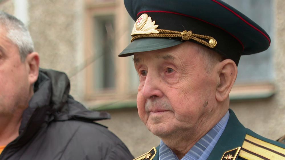 Участвовал в снятии блокады Ленинграда. Ветерану ВОВ Василию Шишову – 95 лет