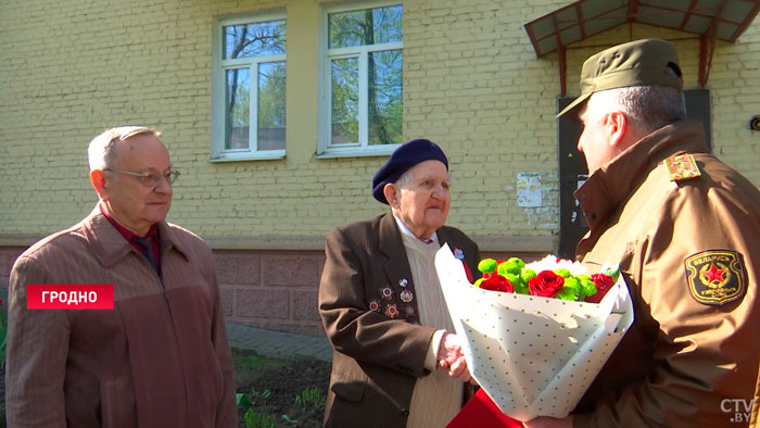 «Главный фактор долгожительства – много трудиться». В Гродно поздравили 104-летнего ветерана Великой Отечественной-1