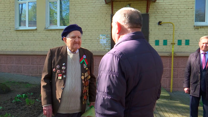 «Главный фактор долгожительства – много трудиться». В Гродно поздравили 104-летнего ветерана Великой Отечественной