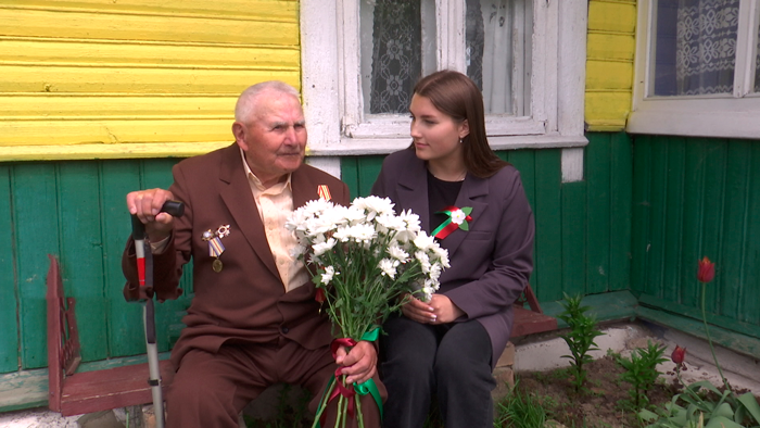 «Каждый ветеран не останется один». В Минской области продолжается марафон поздравлений ко Дню Победы