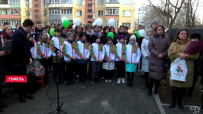 В 100 лет пишет стихи и полон энергии! Ветеран Великой Отечественной отпраздновал вековой юбилей-10