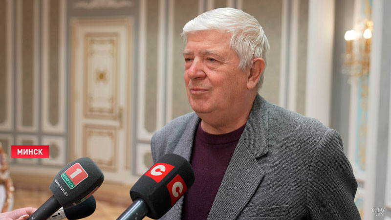 «Здесь труд нашего народа!» Ветераны Минской области посетили Дворец Независимости-7