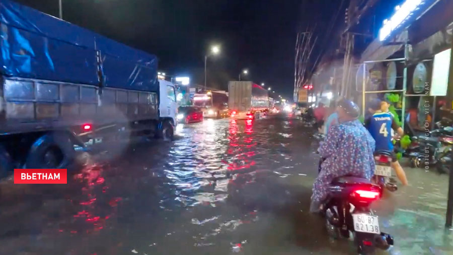 5 человек погибли во время сильных наводнений во Вьетнаме