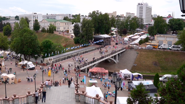 «Дети пели с оркестром. Это классно, это свежо». Нагима Ескалиева о детском конкурсе на «Славянском базаре»