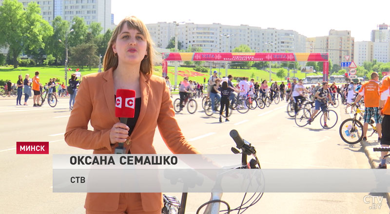 С котом на плече, в костюме Тиранозавра или Мальвины. На «Viva Rovar» белорусы удивляют образами-42 С котом на плече, в костюме Тиранозавра или Мальвины. На «Viva Rovar» белорусы удивляют образами-42