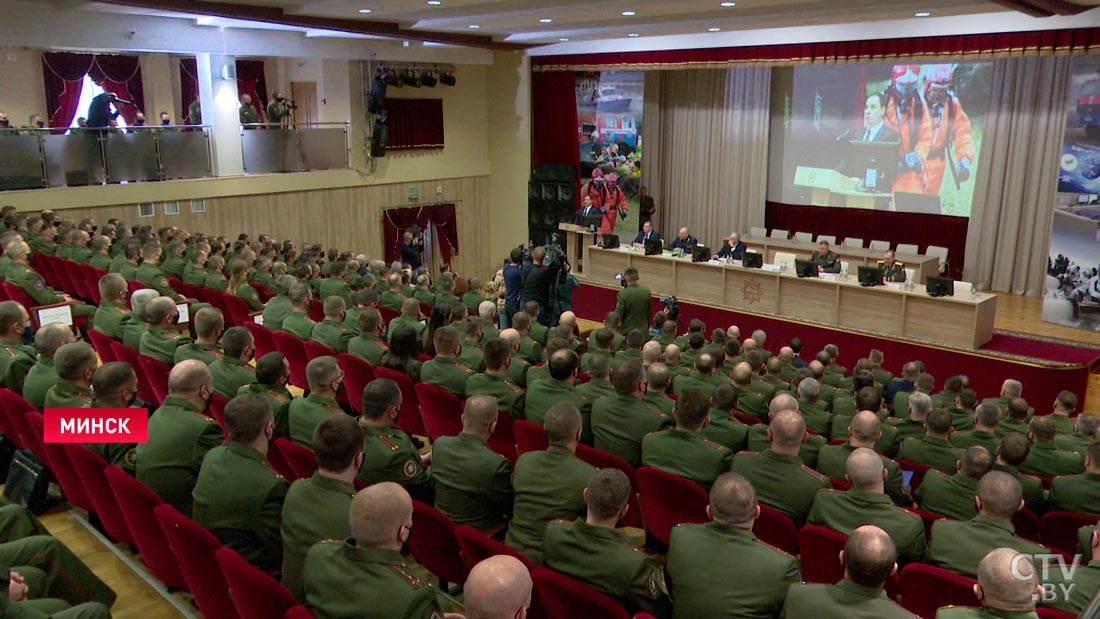 В Минске прошло офицерское собрание по случаю завершения службы Владимира Ващенко-4