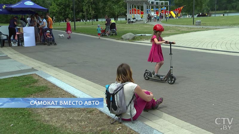 «Плащ развевается за спиной, рюкзак в виде горба, и люди оглядываются». Бизнес-леди ездит на самокате по Минску-13