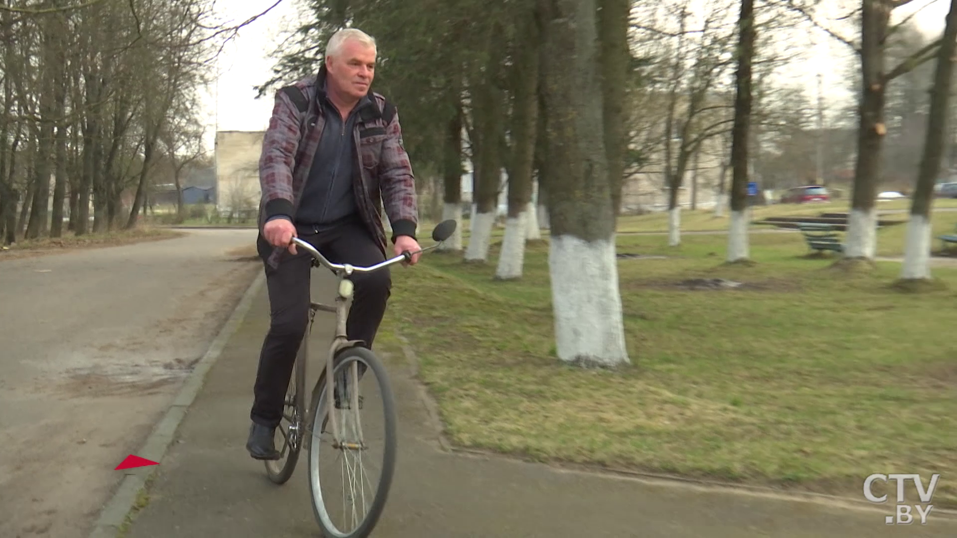 «Попадала под бомбежки, её заваливало и мяло». Показываем кружку и миску партизана ВОВ-1