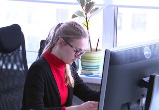 Дистанционная работа и работа на дому. В чём отличия и как правильно оформить такие отношения