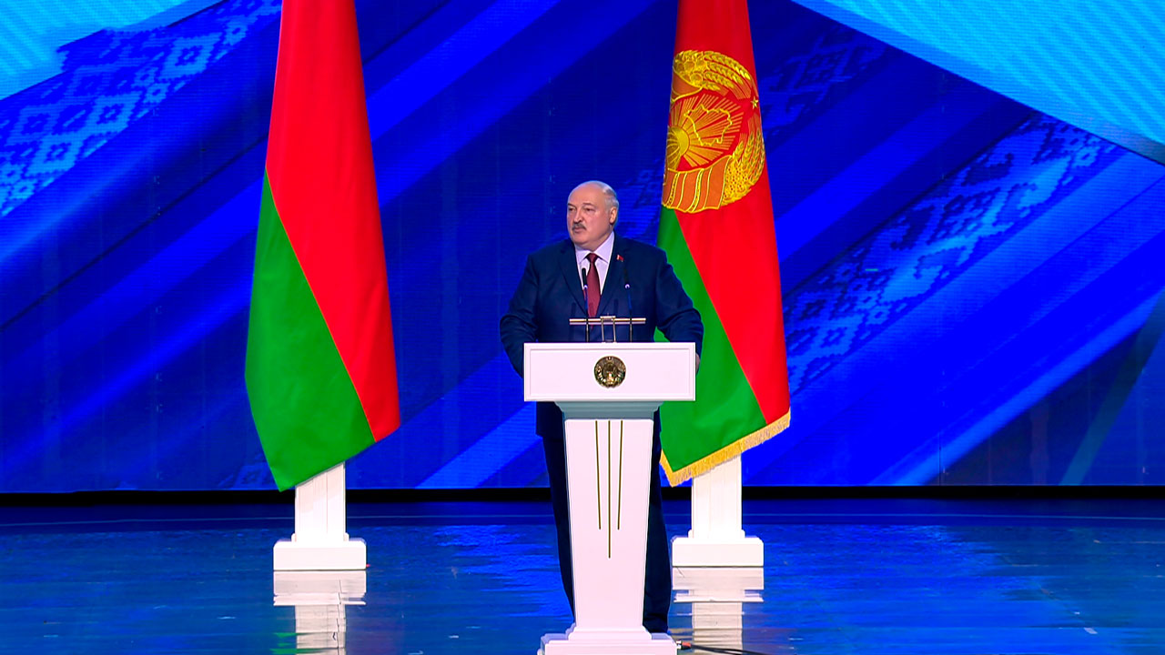 Лукашенко: «Нападение на Беларусь – это третья мировая война». Разбираем главные политические тезисы Президента