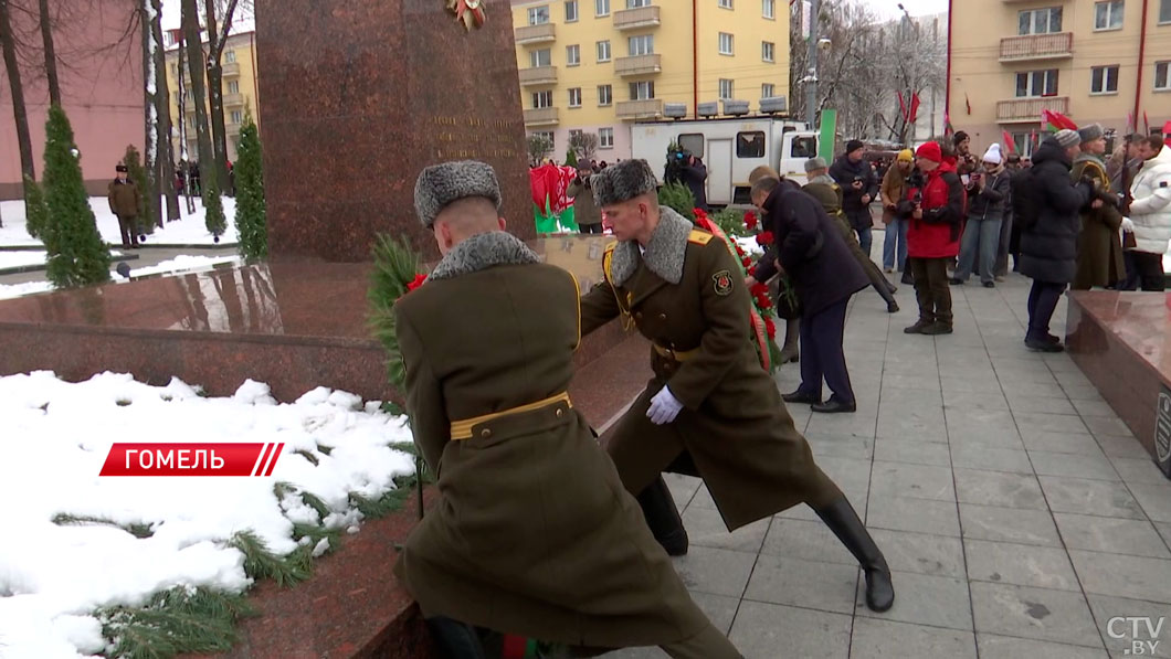 Танк-победитель Т-34 и легендарная «Катюша» – в Гомеле отметили 81-ю годовщину освобождения города-6