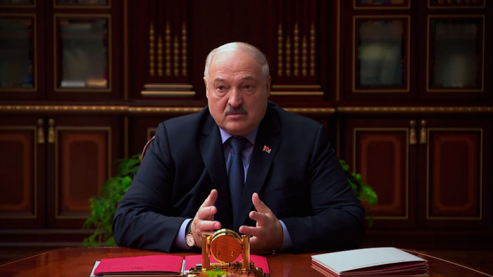 Лукашенко: Белорусская нефтяная компания должна быть загружена под завязку Лукашенко: Белорусская нефтяная компания должна быть загружена под завязку