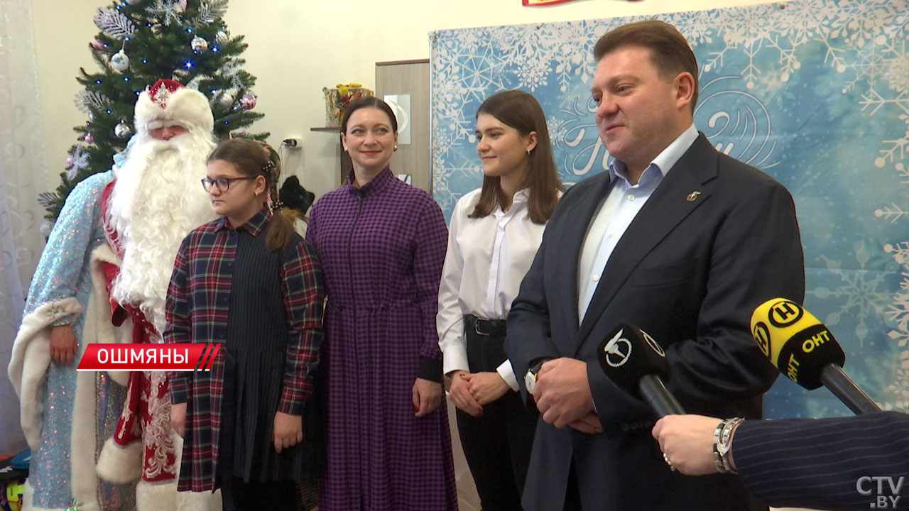 «Наши дети» – Дмитрий и Анна Лукашенко посетили социально-педагогический центр Ошмянского района-2 «Наши дети» – Дмитрий и Анна Лукашенко посетили социально-педагогический центр Ошмянского района-2