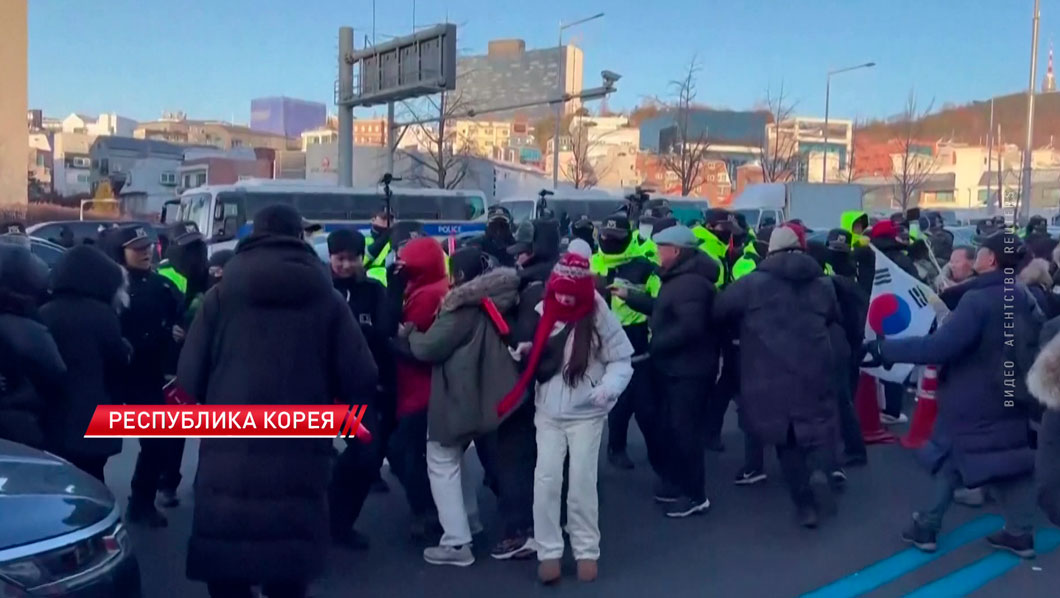 В Южной Корее арестован действующий президент-2