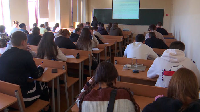 Улучшить формы взаимодействия представителей власти и населения страны – задачи на пятилетку качества Улучшить формы взаимодействия представителей власти и населения страны – задачи на пятилетку качества