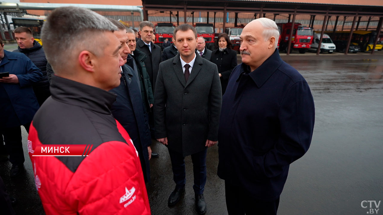 Завод, который «убивает» всех на трассе – Лукашенко пообщался с командой «МАЗ-СПОРТавто»-4 Завод, который «убивает» всех на трассе – Лукашенко пообщался с командой «МАЗ-СПОРТавто»-4
