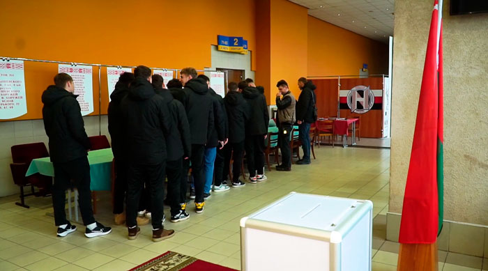 Зафиксировано несколько попыток граждан сфотографировать заполненный бюллетень