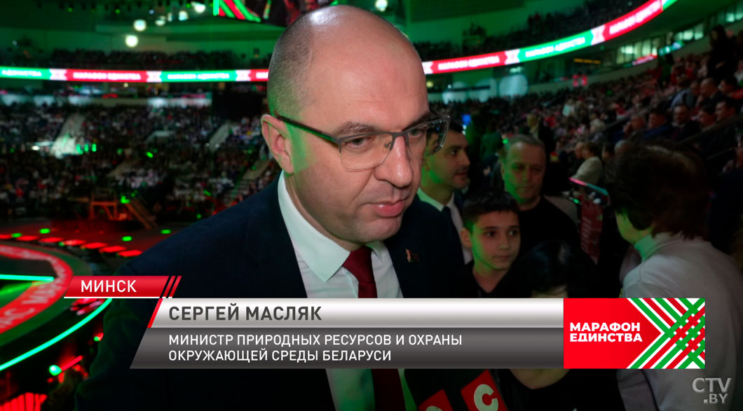 Лукашенко: мы не станем гнуть спину под панской плеткой и не допустим, чтобы на нашу землю ступил сапог захватчика-8