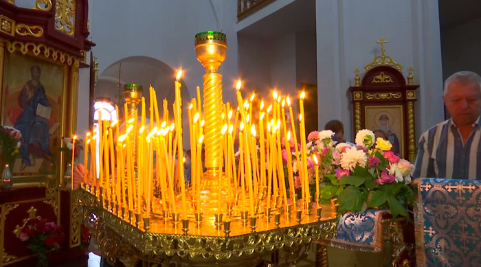 Христиане отмечают Великий четверг 