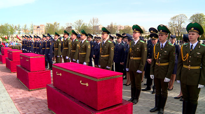 В Бресте перезахоронили останки бойцов Красной армии и мирных граждан, погибших в годы ВОВ