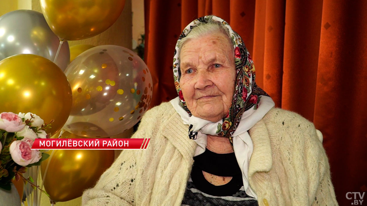 Прядёт без очков и знает больше сотни фольклорных песен – жительница Могилёвского района отметила 95-летие-8 Прядёт без очков и знает больше сотни фольклорных песен – жительница Могилёвского района отметила 95-летие-8
