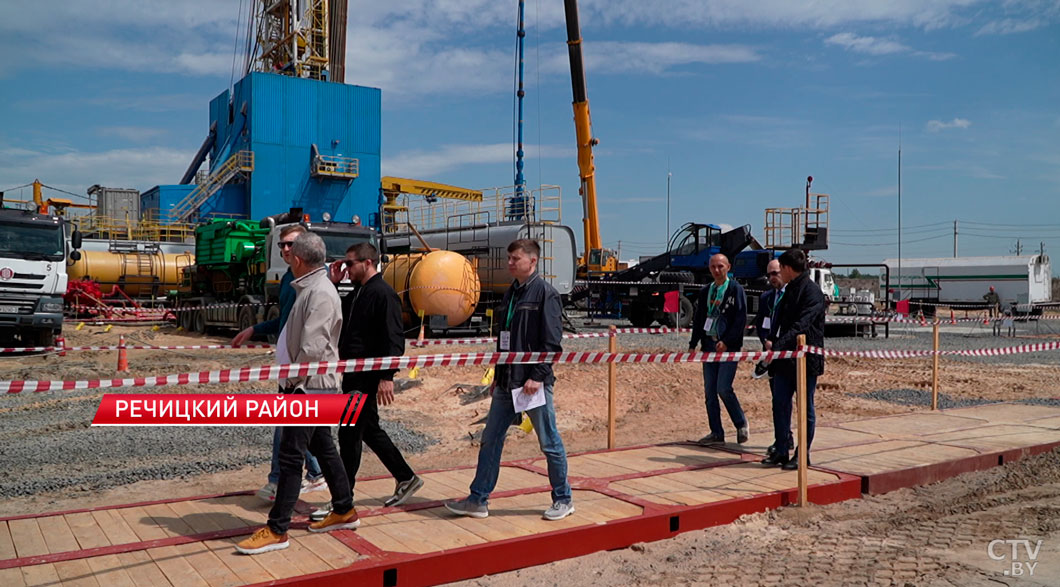 Одно из самых технологичных предприятий в мире! Белорусские нефтяники поделились опытом с зарубежными коллегами-2