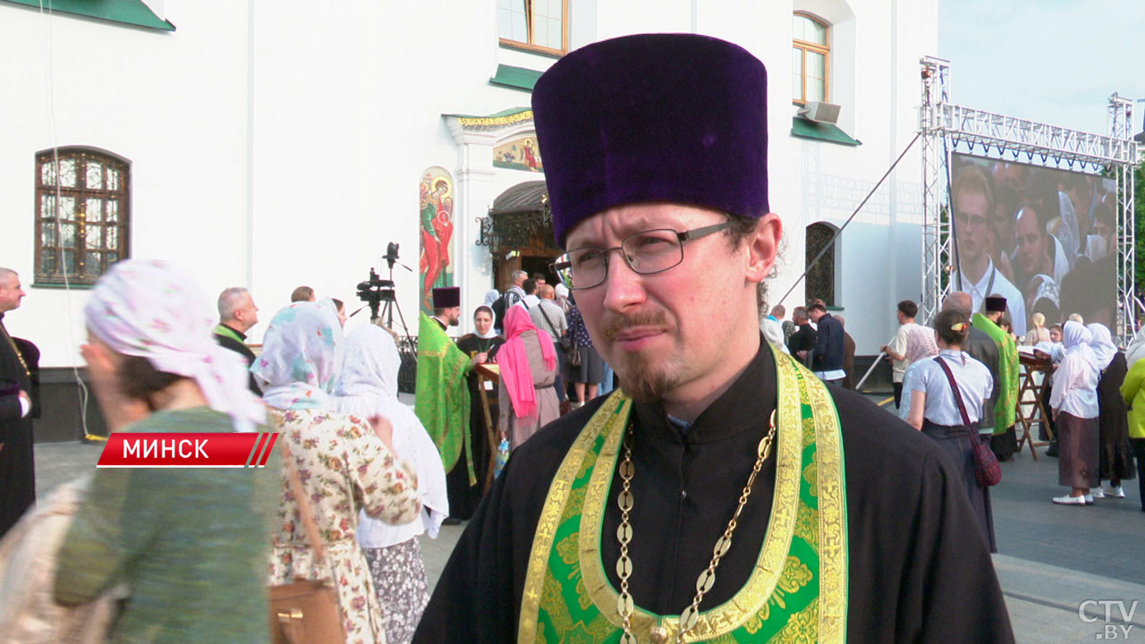 Святейший Патриарх Московский и всея Руси Кирилл совершит Божественную литургию в Софийском соборе-6