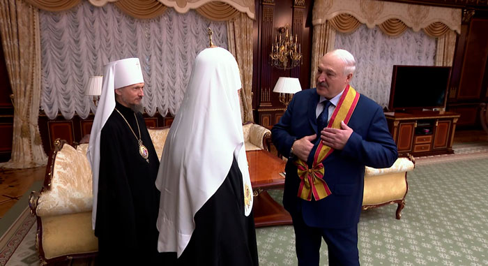 Патриарх Кирилл наградил Лукашенко орденом Святого благоверного князя Даниила Московского I степени