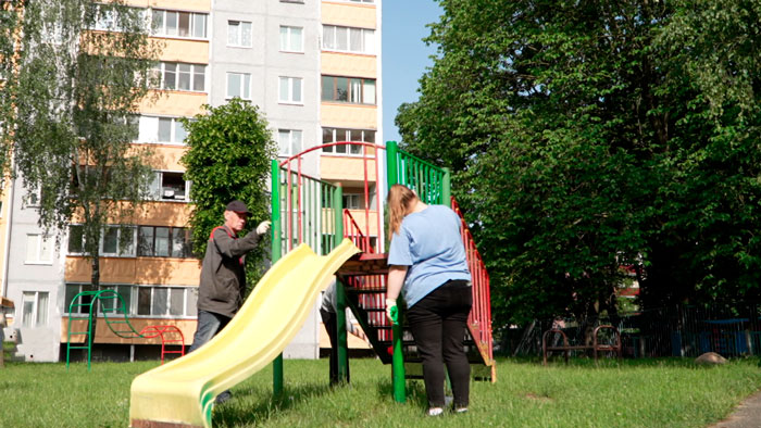 В Центральном районе Минска прошёл субботник
