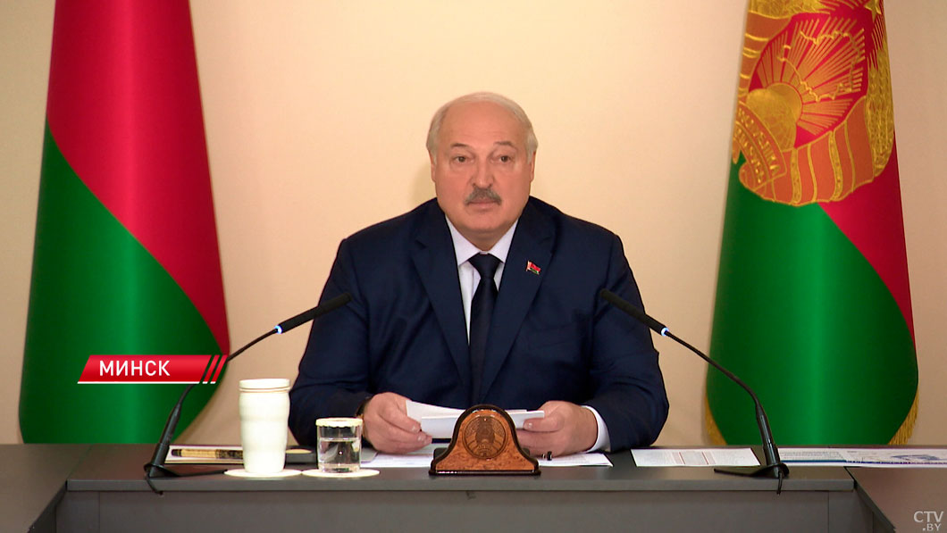 Лукашенко поручил разобраться в подготовке кадров для «Беларусьфильма»-6