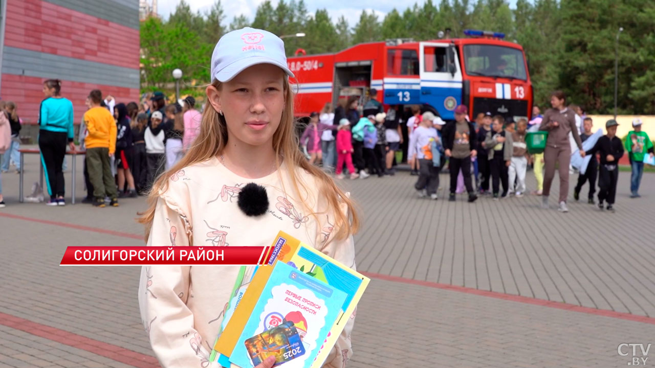 В лагерях Минской области спасатели обучают детей правилам безопасности на воде-4