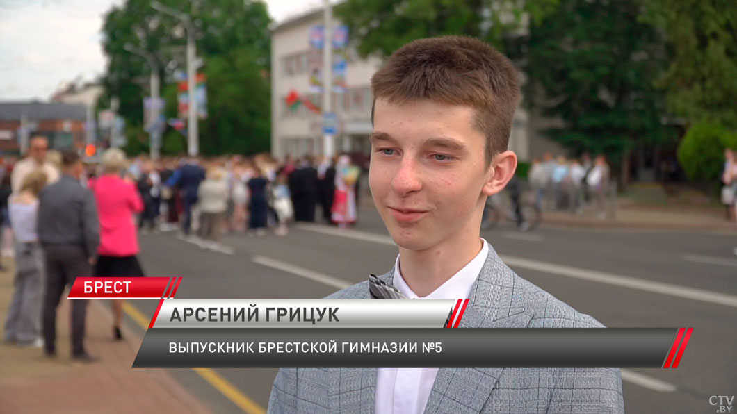 На пороге взрослой жизни! Во всех школах Беларуси проходят выпускные вечера-6